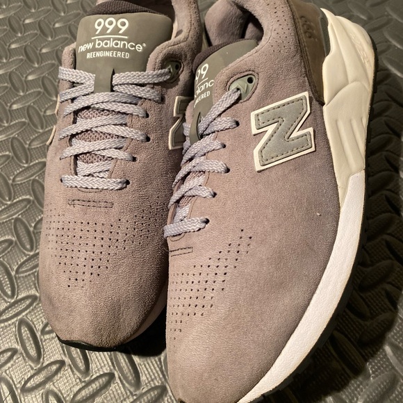 New Balance 999 Reengineered Grey Suede classic size 10 womens shoes - Picture 1 of 8